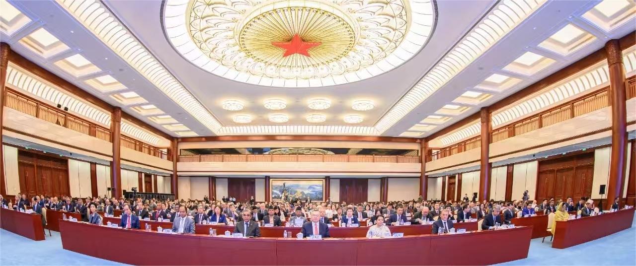 中国共产党同周边国家政党对话会举行